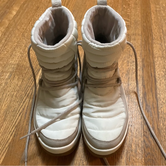 Women’s Ryka Size 8M Highlight White Snow Boots Ski Bunny - Picture 2 of 8
